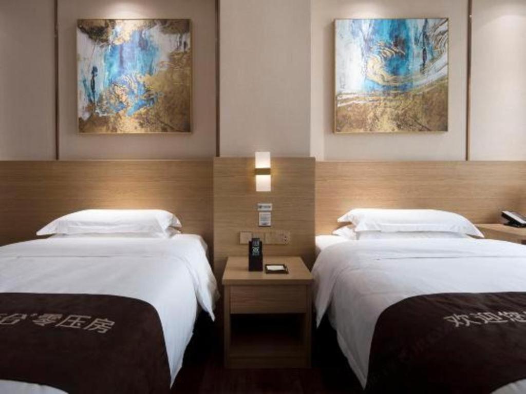 T Social Hotel Guangzhou Railway Station Branch Εξωτερικό φωτογραφία