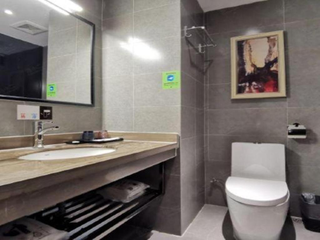 T Social Hotel Guangzhou Railway Station Branch Εξωτερικό φωτογραφία